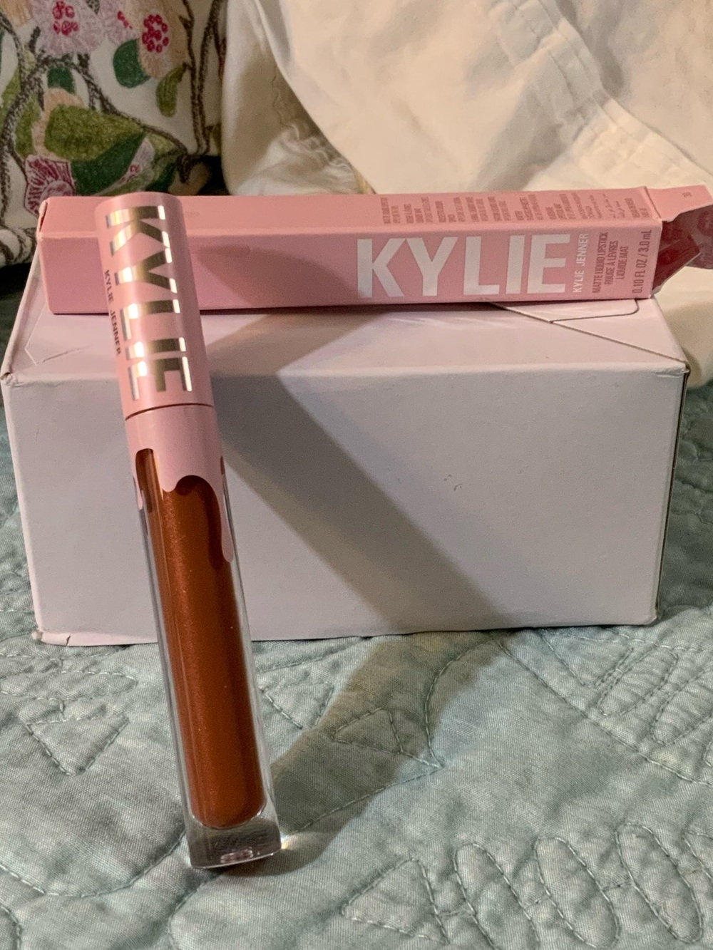 KYLIE Matte Liquid Lipstick – Warm Brown